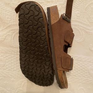 Size: 40 (aka 9.5) sandal, natural cork footbed, leather straps